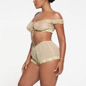 Skims Romance Sage NWT Silk square neck top / shorts Matching Set M